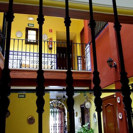 Pension Macarena Sevilla Exteriér fotografie